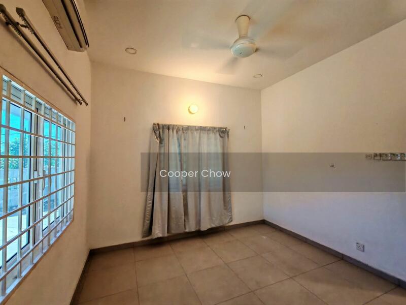 Bungalow at Seksyen 3 - 3