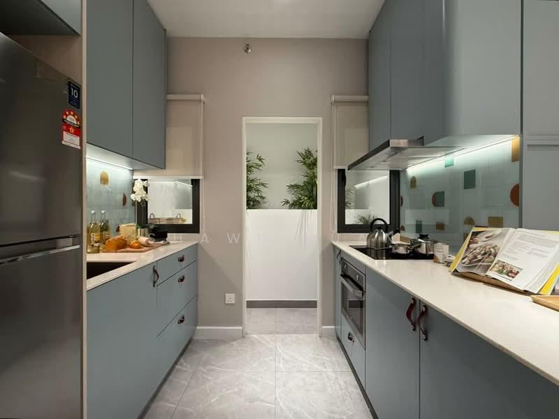 Trinity Rainfora - 3