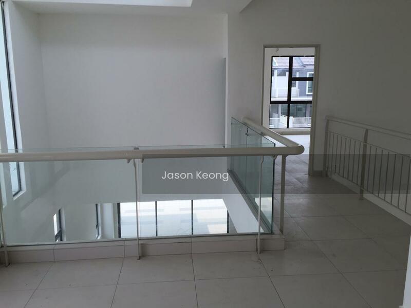 lakeside residences - 4