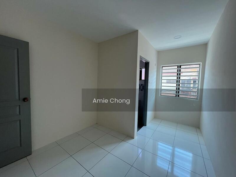 Taman Pengkalan Barat - 4
