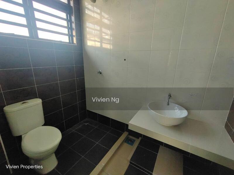 Bungalow for sale in Pulai Heights - 5