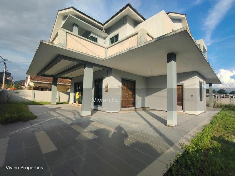 Bungalow for sale in Pulai Heights - 1