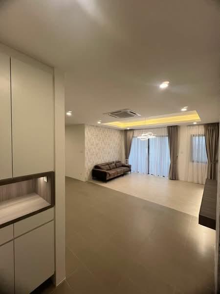d'Ryx Residences - 2