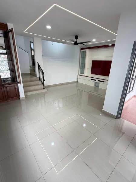 Taman Mount Austin - 1