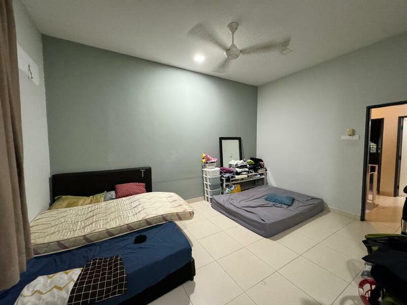 Acacia Park 4B - 5