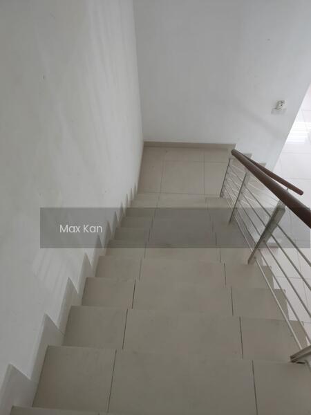 Taman Mount Austin - 2