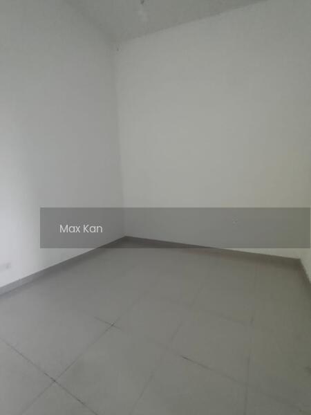 Taman Mount Austin - 3