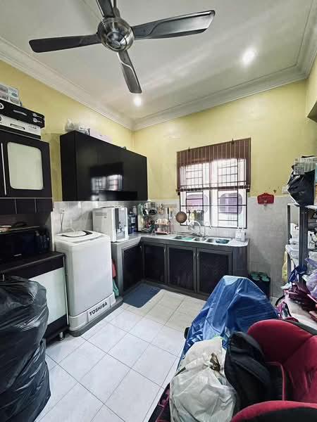 Jalan Tiong Bandar Putra Kulai Johor / Renovated Unit - 4