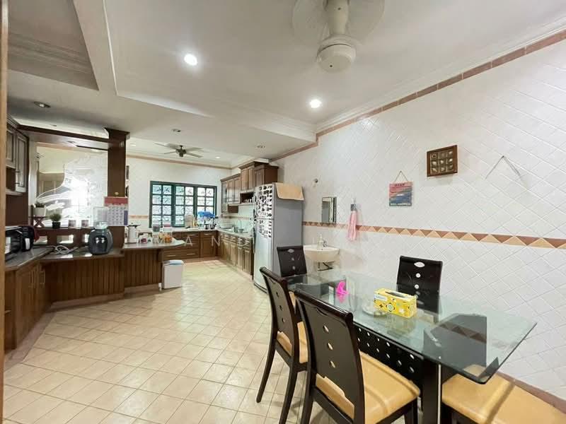 TAMAN BUKIT MALURI - 4