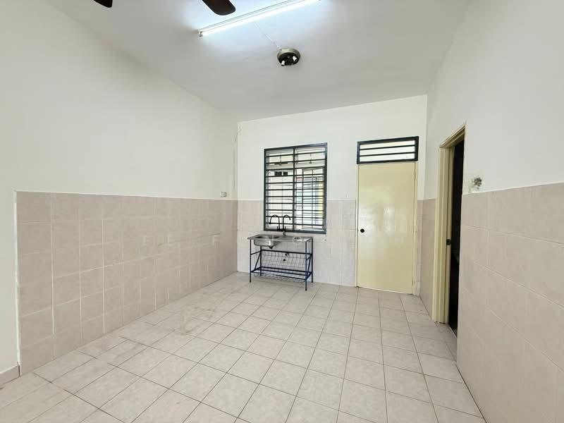 Desa Tebrau Desas Tebraus - 3