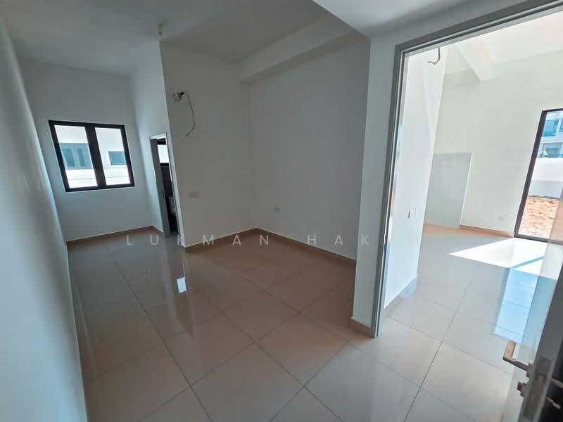 Sejati Lakeside @ Cyberjaya - 5