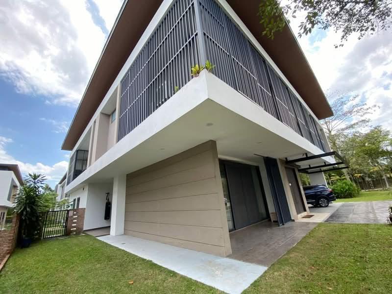 Iskandar Puteri, 2-Storey Bungalow For Sale - 4