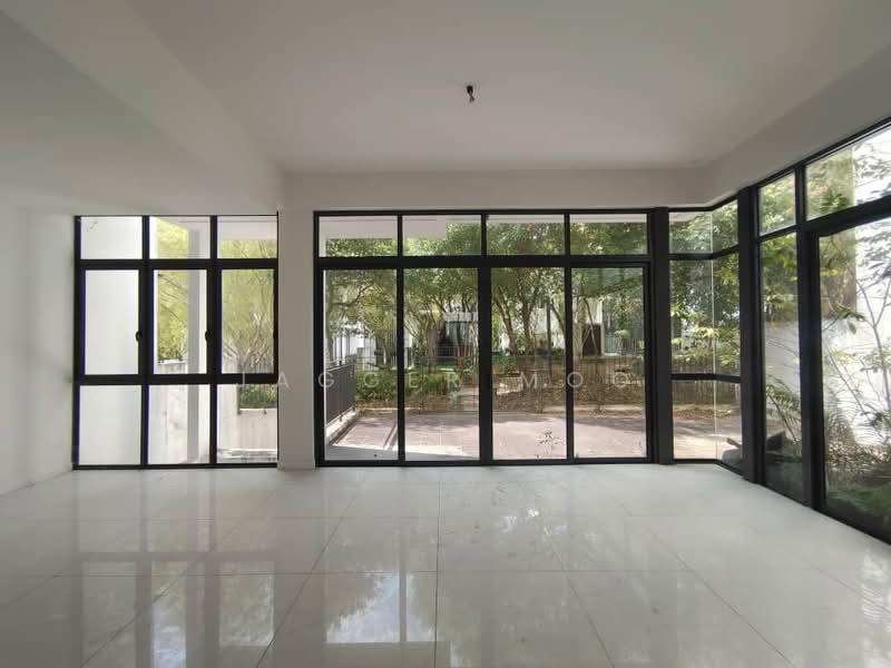 16 Quartz @ Melawati - 1