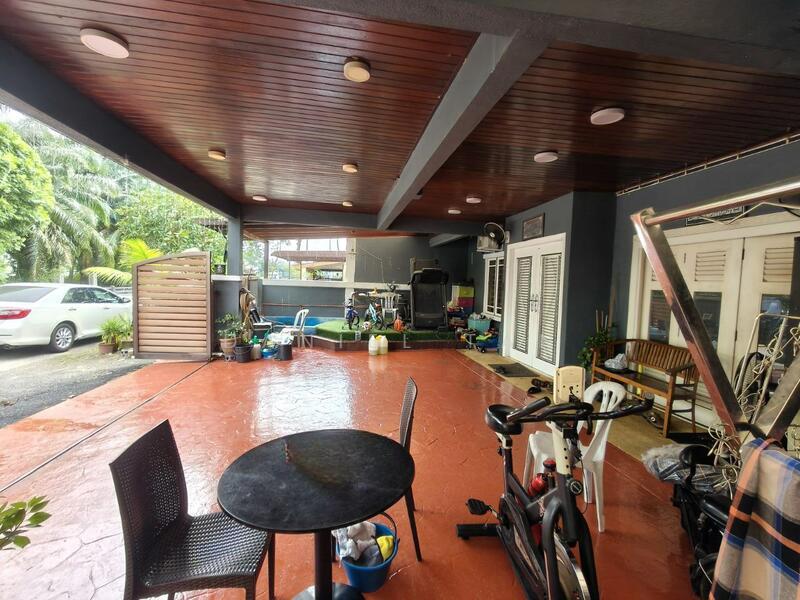 Two houses of Single storey at Jalan Inang Bandar Bukit Raja, Klang - 3