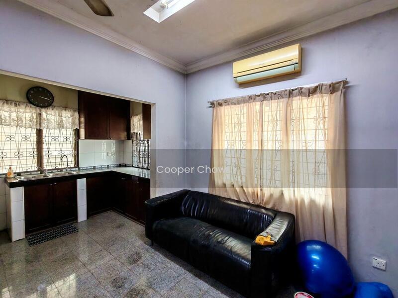 Bungalow at Seksyen 3 - 3