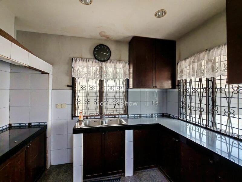 Bungalow at Seksyen 3 - 4