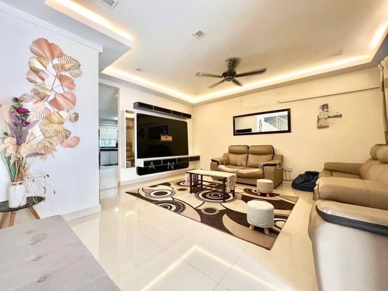 Bandar Saujana Putra - 1