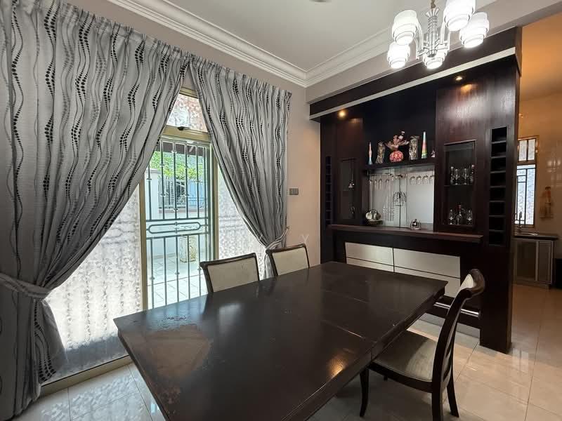 Taman Impian Emas - 4