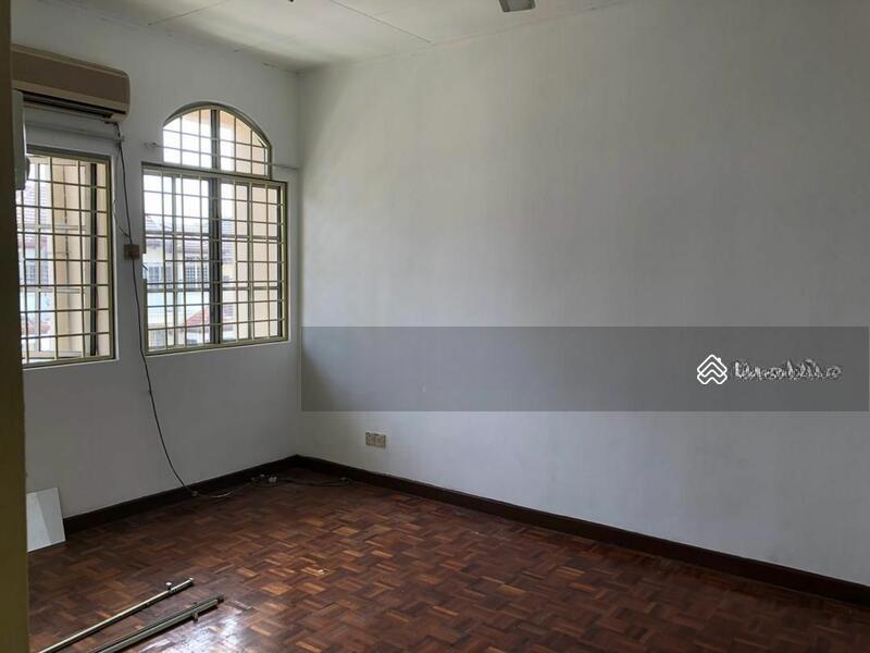 Terrace house at Usj 11 - 2