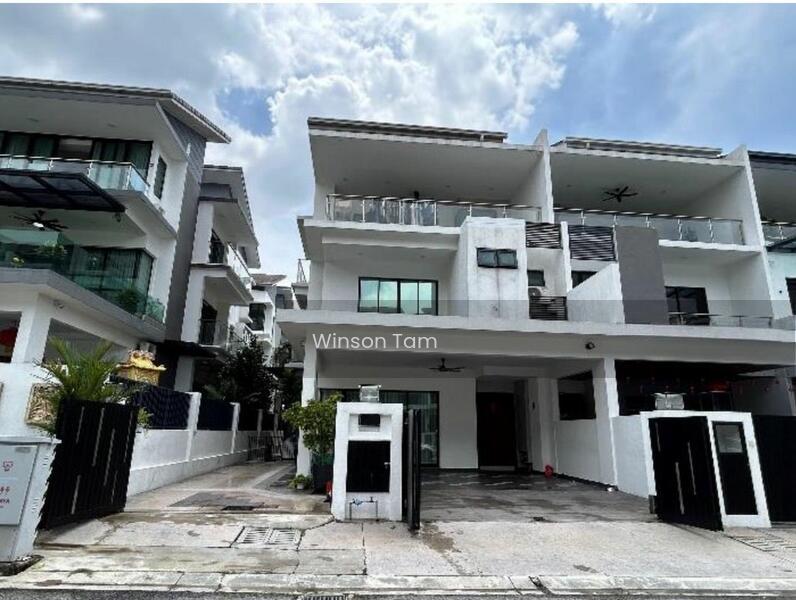 DUMALIS Residence @ 16 Sierra - 1