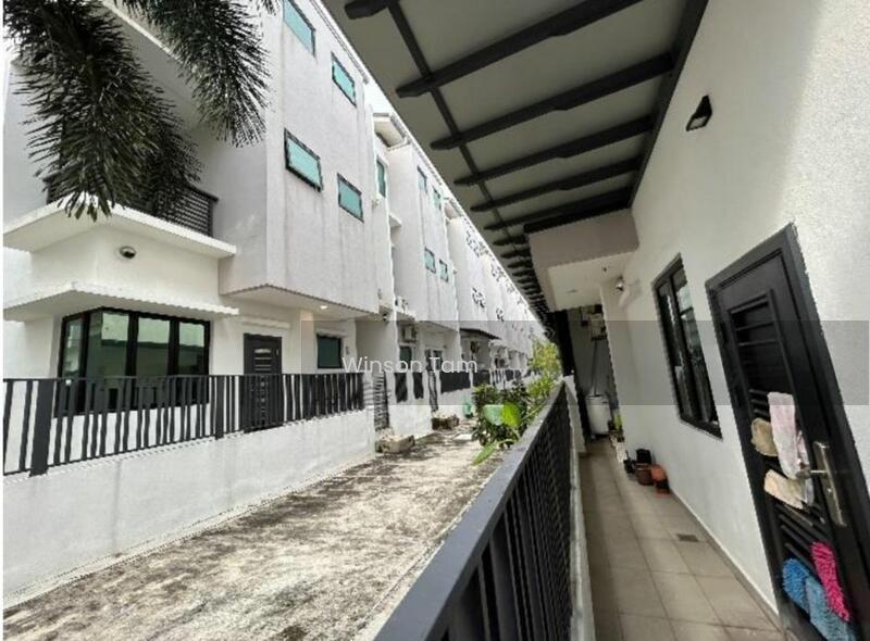 DUMALIS Residence @ 16 Sierra - 3