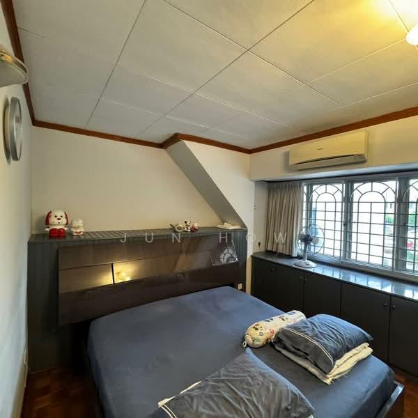 Bandar Menjalara - 3