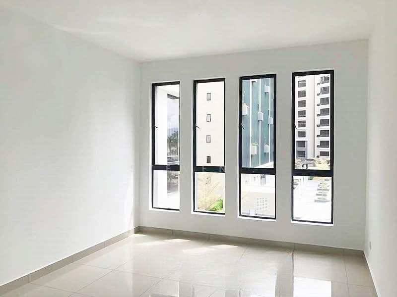 Upper East @ Tiger Lane - 5