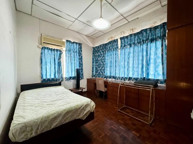 2 STY SEMI-D | 3000SF | off MAIN ROAD PEACEFUL AREA - 4