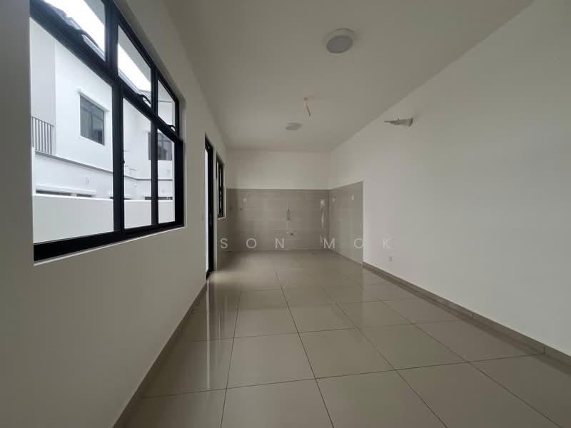 RESIDENSI BOTANI 3 - 2