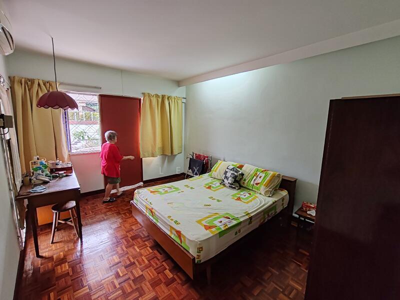 Taman Connaught - 4