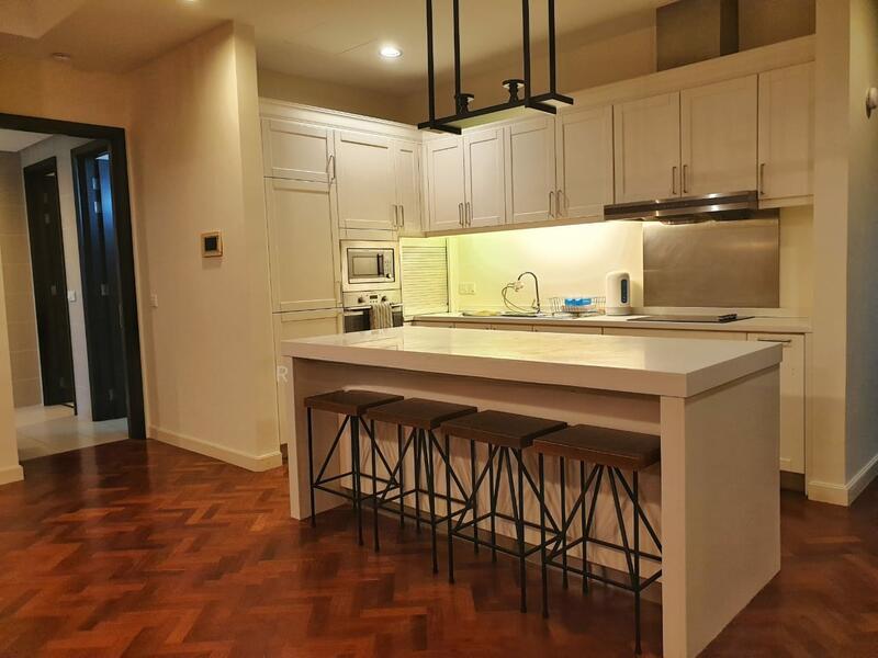 Quayside Seafront Resort Condominiums - 4