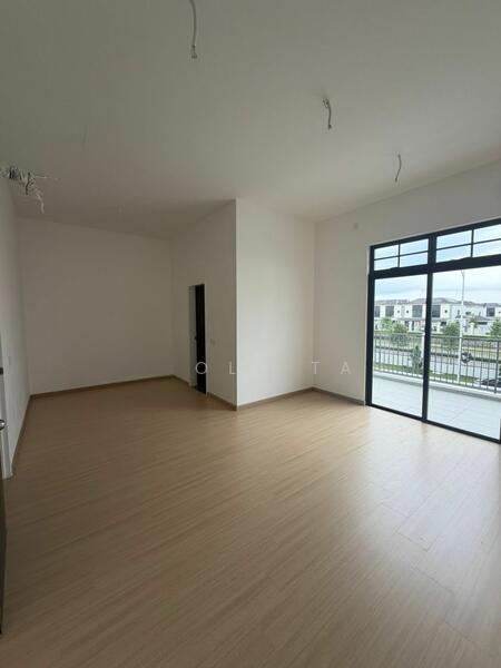 Eco Botanic 3 @ The Commune - 2