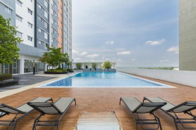 Alanis Residence - 1