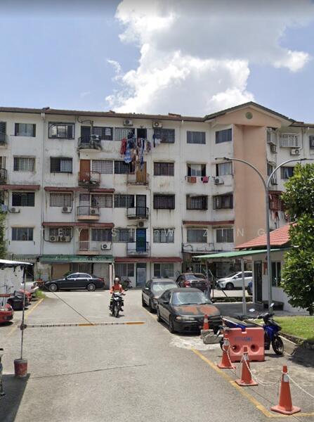 Strawberry Court Apartment - 1