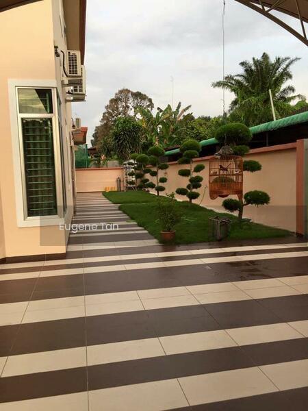 Bungalow Bukit Pasir Muar, Jalan Keramat - 4