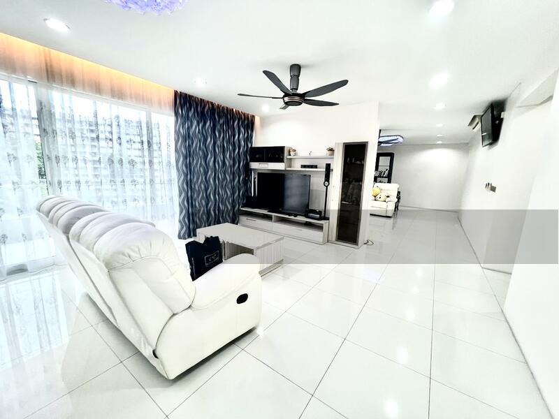 Central Park condominium - 2