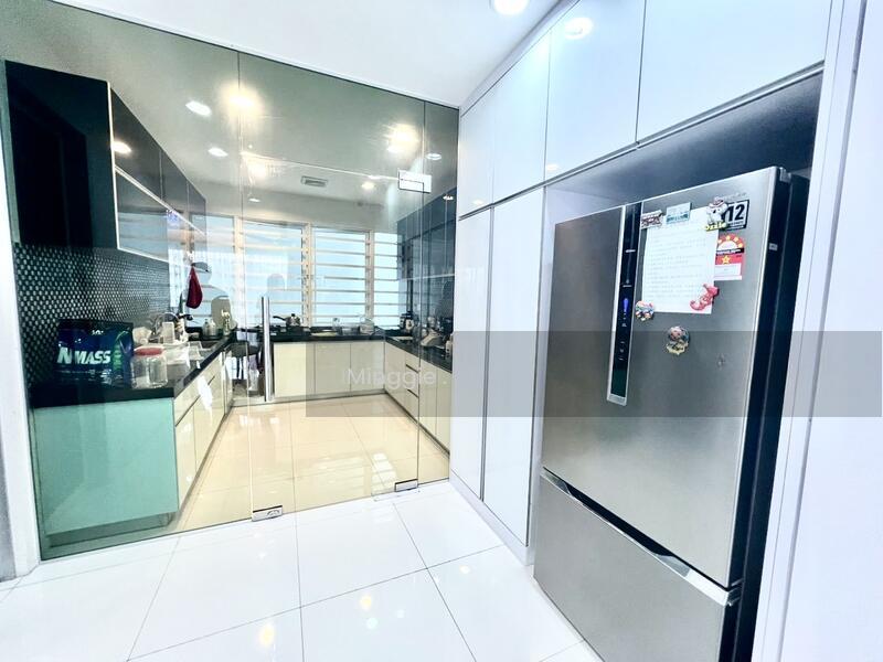 Central Park condominium - 1