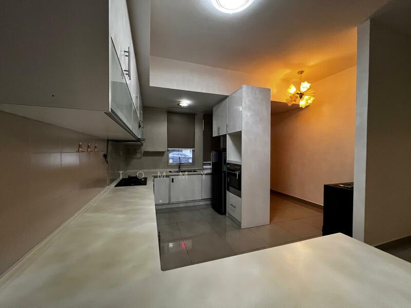 Cascadia Lake Vista - 4