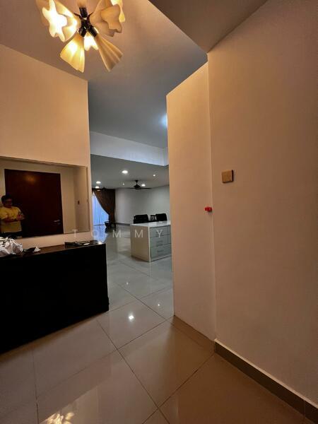 Cascadia Lake Vista - 5