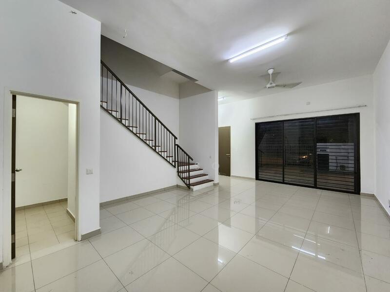 Setia Utama 2, Setia Alam 3 storey House For Sale - 3