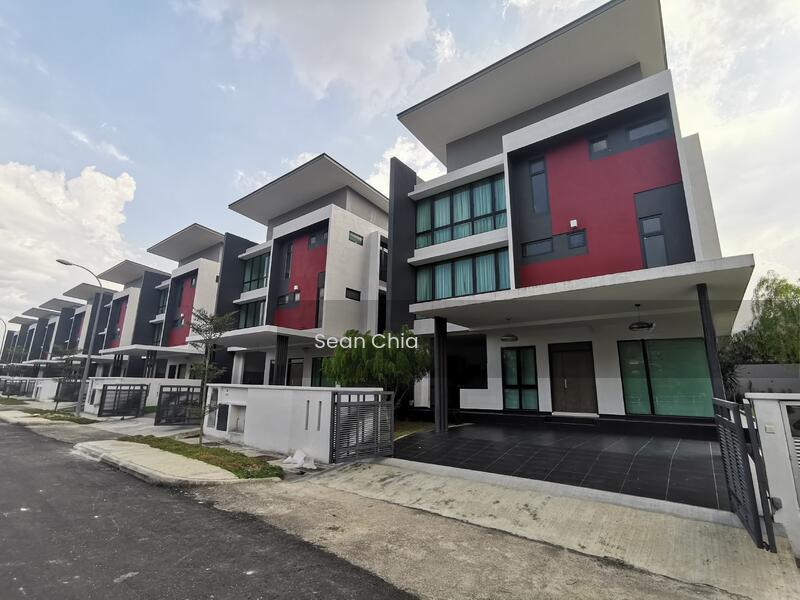 NEW 50x90 3sty Semi-D 5300 Built Up beside Bukit Jelutong Shah Alam - 1
