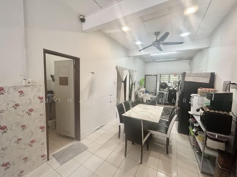 Taman Desa Kenanga 2 - 5