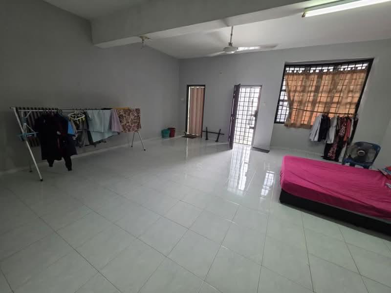 Taman Pulai Utama - 4