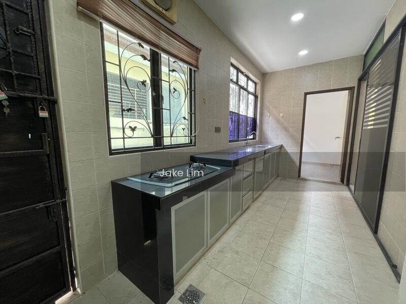 Bandar Sungai Long - 5