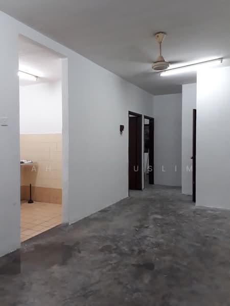 Enggang Apartment - 3