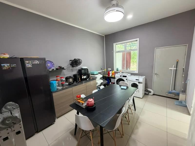 Taman Cahaya Menanti - 3