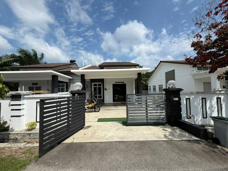 Taman Cahaya Menanti - 1