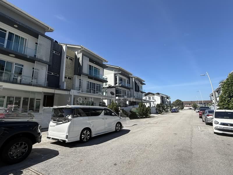 Bandar Mahkota Cheras - 1