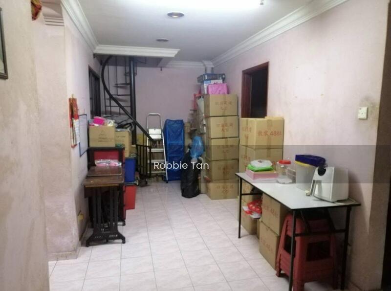 Taman Johor Jaya - 2