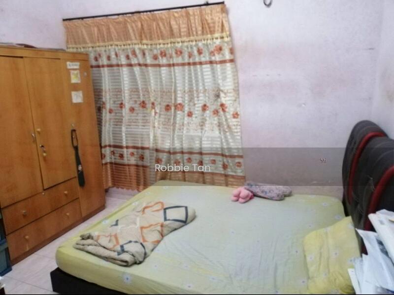 Taman Johor Jaya - 3